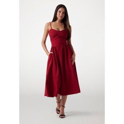 Robe Longue Évasée GUESS