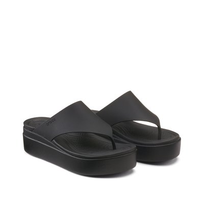 Tongs Compensées Brooklyn Flip. CROCS