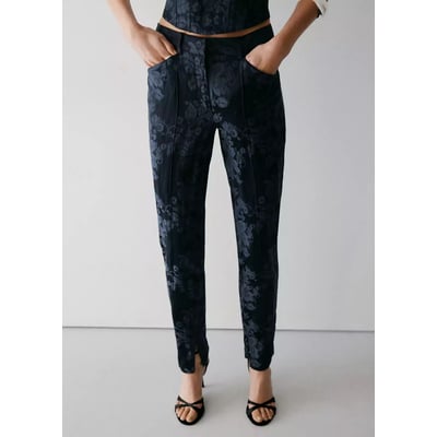 Pantalon cintré imprimé à fleurs MANGO