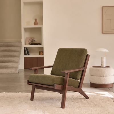 Fauteuil en bois massif et velours côtelé  ACHILLE BERAH GETAH