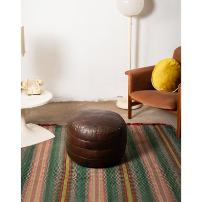 Pouf en cuir Jean-Philippe N°4 - Bon état DEBONGOUT