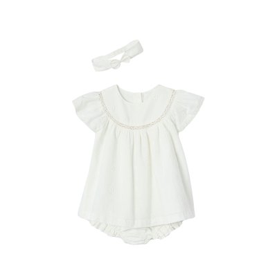Ensemble naissance en broderie anglaise robe, culotte et bandeau VERTBAUDET