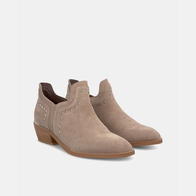 Bottines à tige basse avec détails cloutés ALMA EN PENA