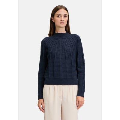 Pull-over en maille à col droit BETTY & CO