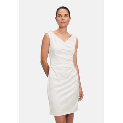 Robe blanche droite on sale