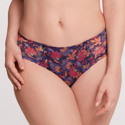 Luccia Swing Lace Shorts BESTFORM