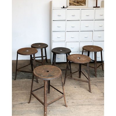 Tabouret en métal Axel N°52 - Bon état DEBONGOUT