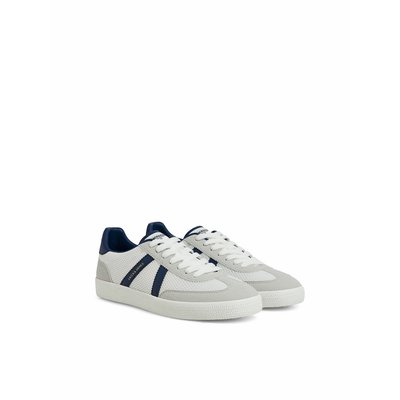 . JACK & JONES