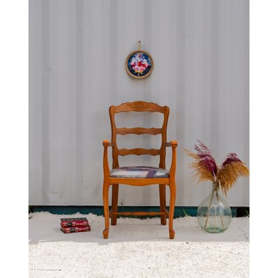 Fauteuil en bois et tissu à motifs Ernest N°945 - Bon état DEBONGOUT
