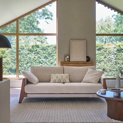 Canapé droit 4 places en bois massif et velours beige chiné  ONDINE BERAH GETAH