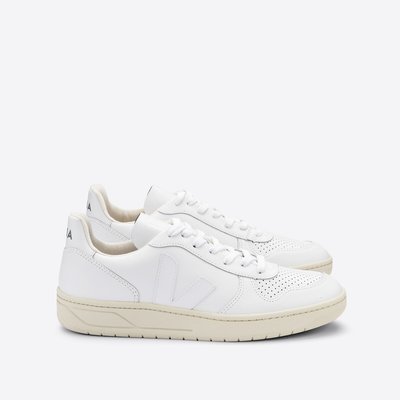 Baskets mixte cuir modèle V10 VEJA