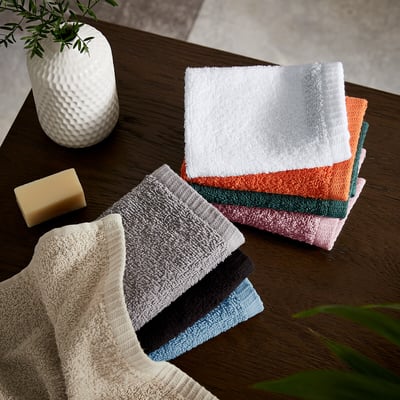 Set of 4 Quick Dry Face Cloths CATHERINE LANSFIELD