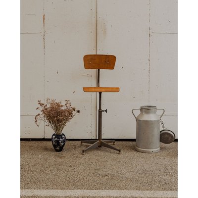 Chaise d'atelier en bois et métal Claude N°1297 - Bon état DEBONGOUT