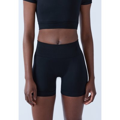Cycliste de sport liftant PI ETAM