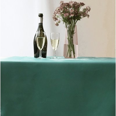 Nappe ronde ou ovale vert sapin enduite Dimension - ronde diam 160cm, Finition - Ourlée, Forme - Ronde FLEUR DE SOLEIL