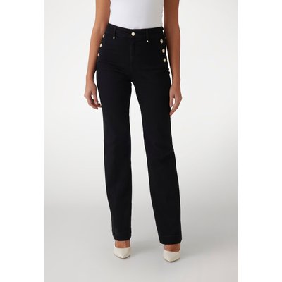 Jean Chino New Faye GUESS