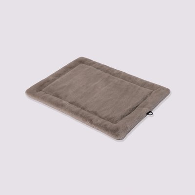 Tapis de voyage imitation fourrure LOUNGE PILLOW VILLA
