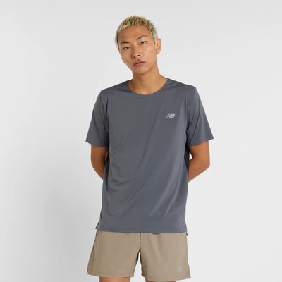 Race Day T-Shirt T-shirt col rond manches courtes. NEW BALANCE