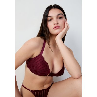 Soutien-gorge n.5 - le coques fines plongeant détails bijoux EXQUISE ETAM