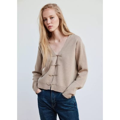 Cardigan en maille à brandebourgs MANGO
