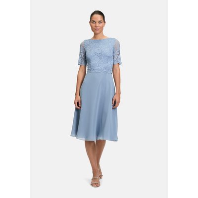 Robe de cocktail en dentelle VERA MONT
