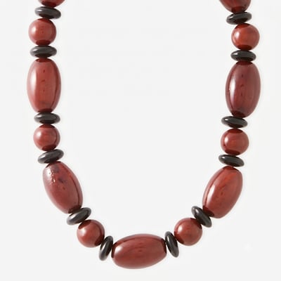Collier de perles en résine bordeaux et noir BALABOOSTE