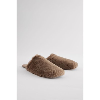 Chaussons style mules NEXT
