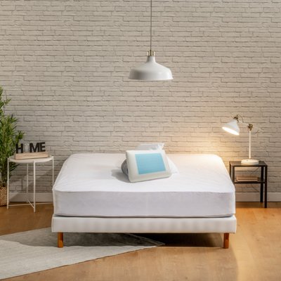 Protège-matelas lavable à 95°C BLEU CALIN