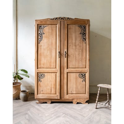 Armoire en bois sculpté style Art déco Blandine N°498 - Bon état DEBONGOUT