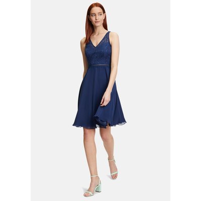Robe de cocktail en dentelle VERA MONT