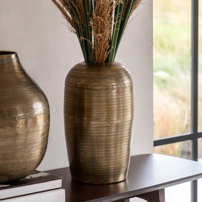 Zahara 38cm Hammered Metal Vase ÉDITÉ