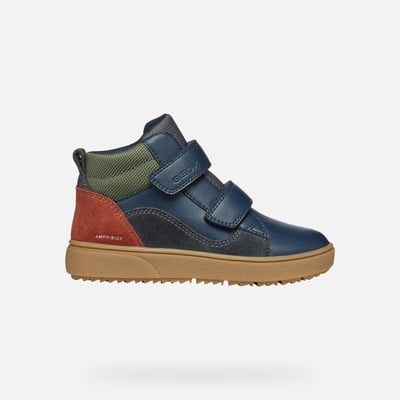 Baskets  J THELEVEN  B ABX GEOX