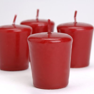 Lot de 4 bougies   4,6 x 5,1 cm  -VOTIVE AMADEUS