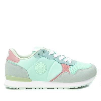Chaussures de sport avec lacets réglables XTI