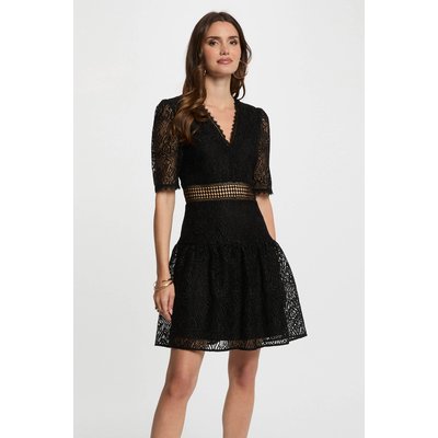Robe courte cintrée dentelle MORGAN