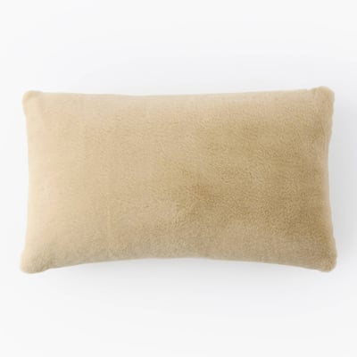 Coussin imitation fourrure, 30x50cm, 100% polyester recyclé MONOPRIX