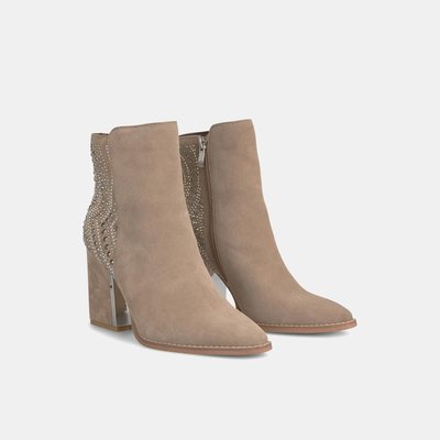 Boots en cuir à talons avec clous ALMA EN PENA
