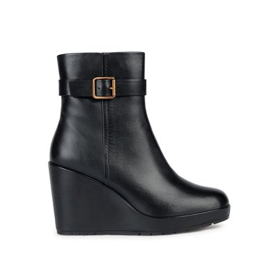 Manilva Wedge Ankle Boots in Breathable Leather GEOX