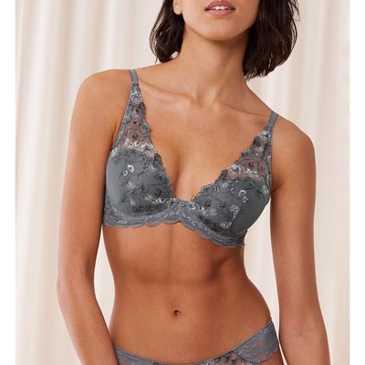Sensual Spotlight Halterneck Bra TRIUMPH