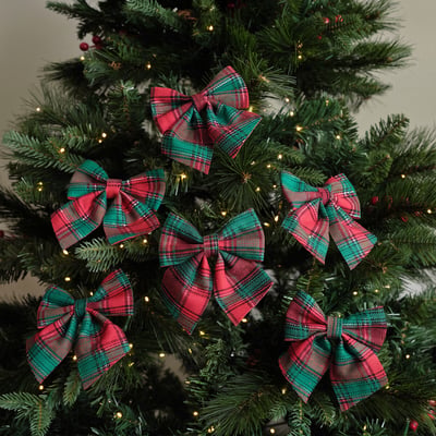 Set of 6 15cm tartan fabric bows on backing card SO'HOME