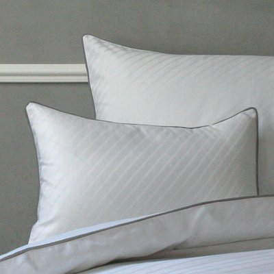 Taie de coussin HUMPHREY B. LIOU