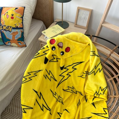 Cape plaid imprimée 100% polyester, ÉCLAIR POKEMON