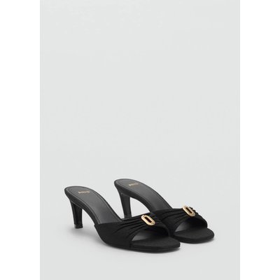 Sandales talon détail métallique MANGO