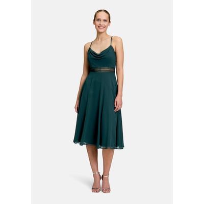 Robe de cocktail à encolure bénitier VERA MONT