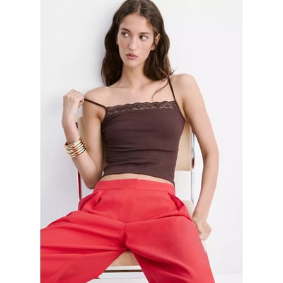 Top ajusté détail de dentelle MANGO