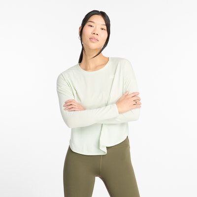 Drapey Jersey Long Sleeve T-Shirt Sweat col rond manches longues. NEW BALANCE