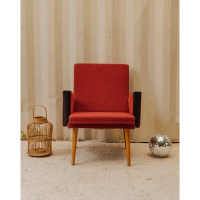 Fauteuil en tissu bouclette rouge Jakob N°1345 - Bon état DEBONGOUT