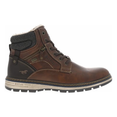 Bottines cognac à talon plat pourvues d'une fermeture zippée et de lacets MUSTANG
