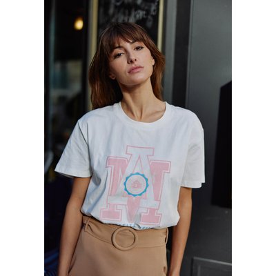 Women's boutique t shirts discount