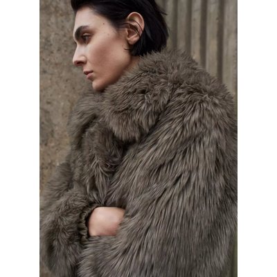 Veste effet peluche à revers MANGO